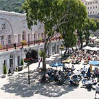 Casemates Square